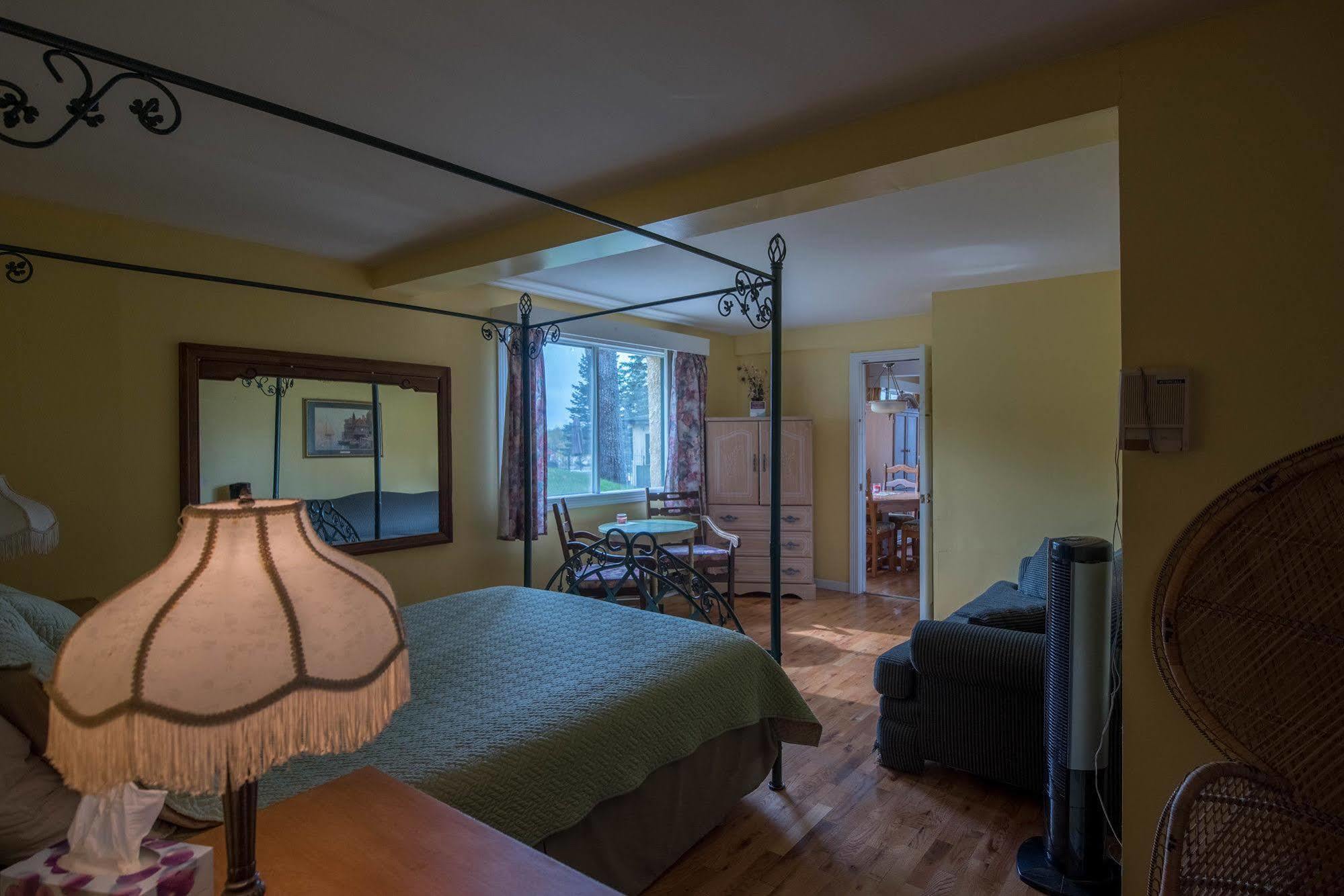 Auberge Villa Bellerive Nominingue Exterior photo